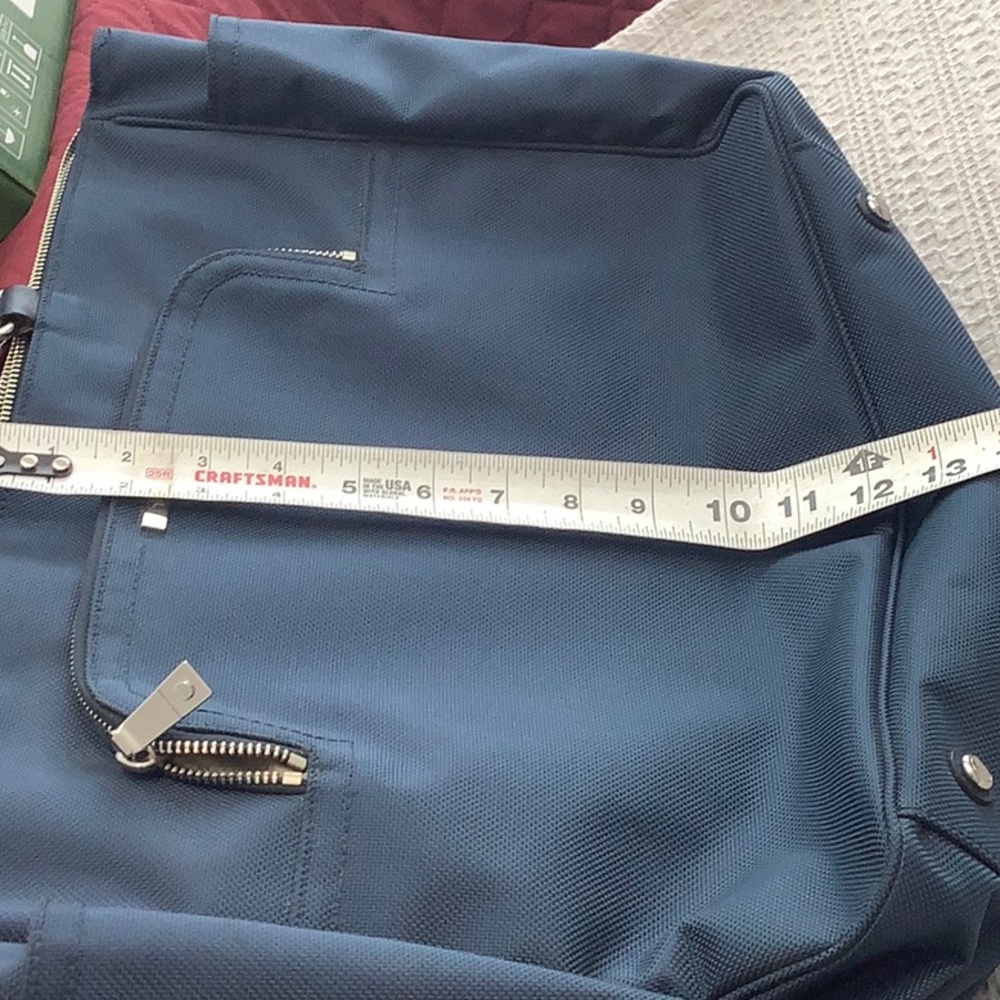 Tumi Ballistic Nylon Navy Blue Women's Bag - Picture 8 of 10